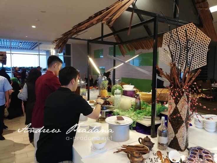 Fox Harris Hotel Pekanbaru Tempatnya Makan Enak Tidur Nyenyak