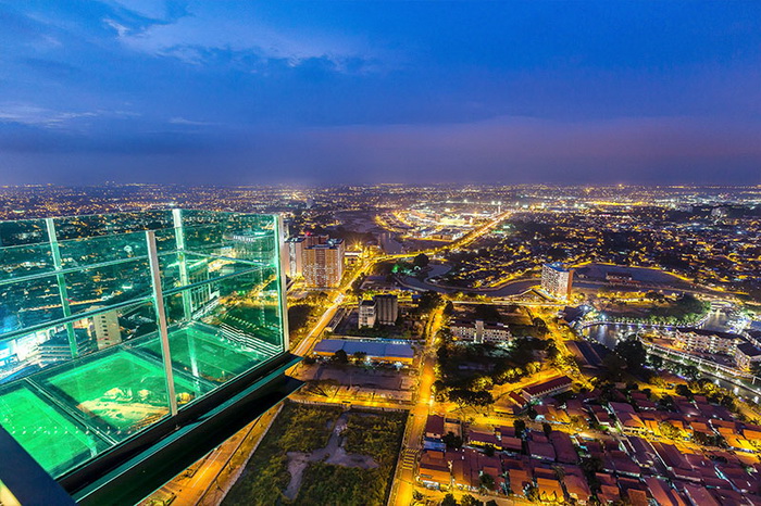 Menjajal Tempat Wisata di Melaka, The Shore Sky Tower