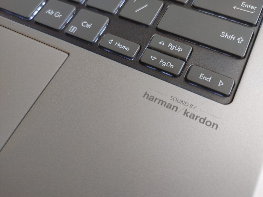 sound Zenbook S 13 OLED (UX5304)